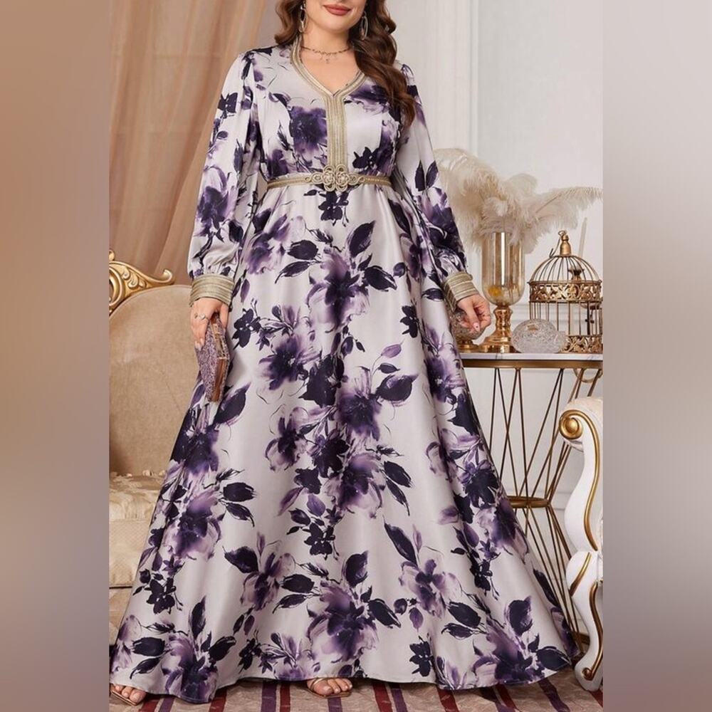 Woman’s Elegant Toleen Floral Dress with Gold Trim With Accent Belt Size 3XL(18)